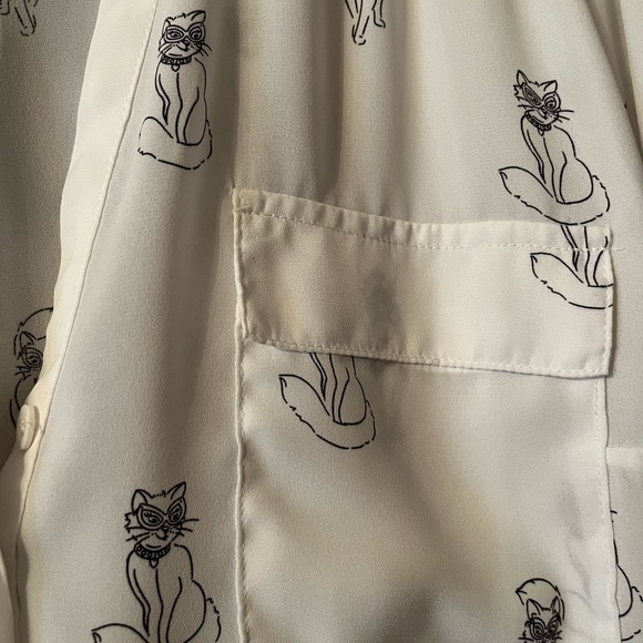 Torrid kitty top size 2 - Picture 2 of 3